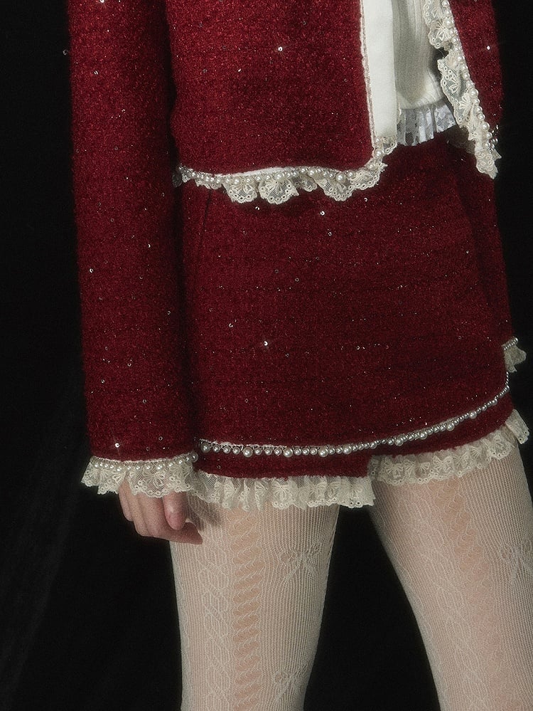 Weihnachtsrote Tweed-Kurzjacke mit Spitzenbesatz, Schleife und Perlendetails