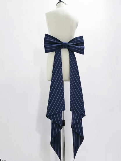 Gestreifter Royal Theater Bowknot Bunny Blue Train