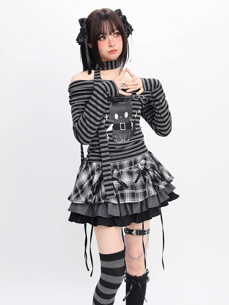 Plaid Tiered Skirt and Red Black Black and White Bowknots Decoration Y2K /