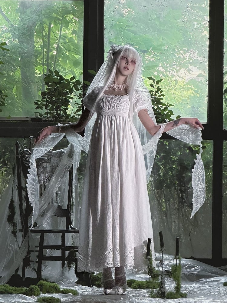 High-Waisted Empire Lolita One-Piece Gown with Lace Embroidery - Vivian's Quilt Studio