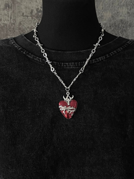 Gothic Red Thorn Heart-shaped Pendant Necklace