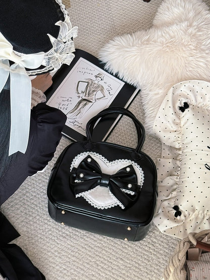 Verzierte süße schwarze Handperlentasche Plüsch Lolita Herzschleife
