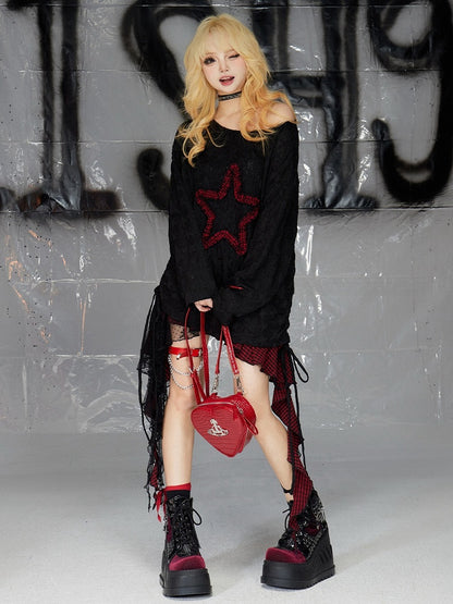 Schwarzes T-Shirt mit langen Ärmeln und Kordelzug und Stern