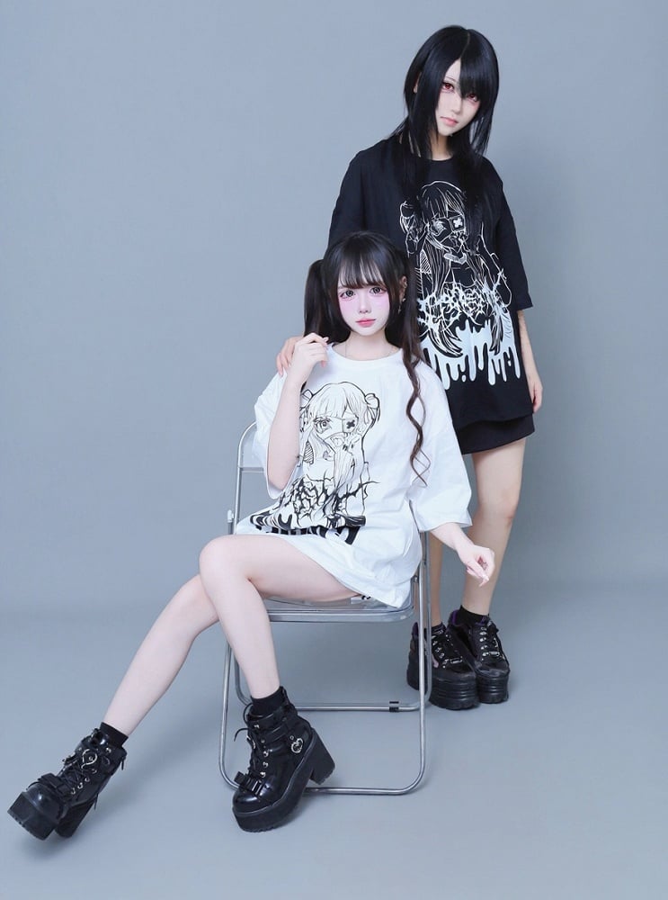 White Anime Girl Graphic Tee - ITAMI