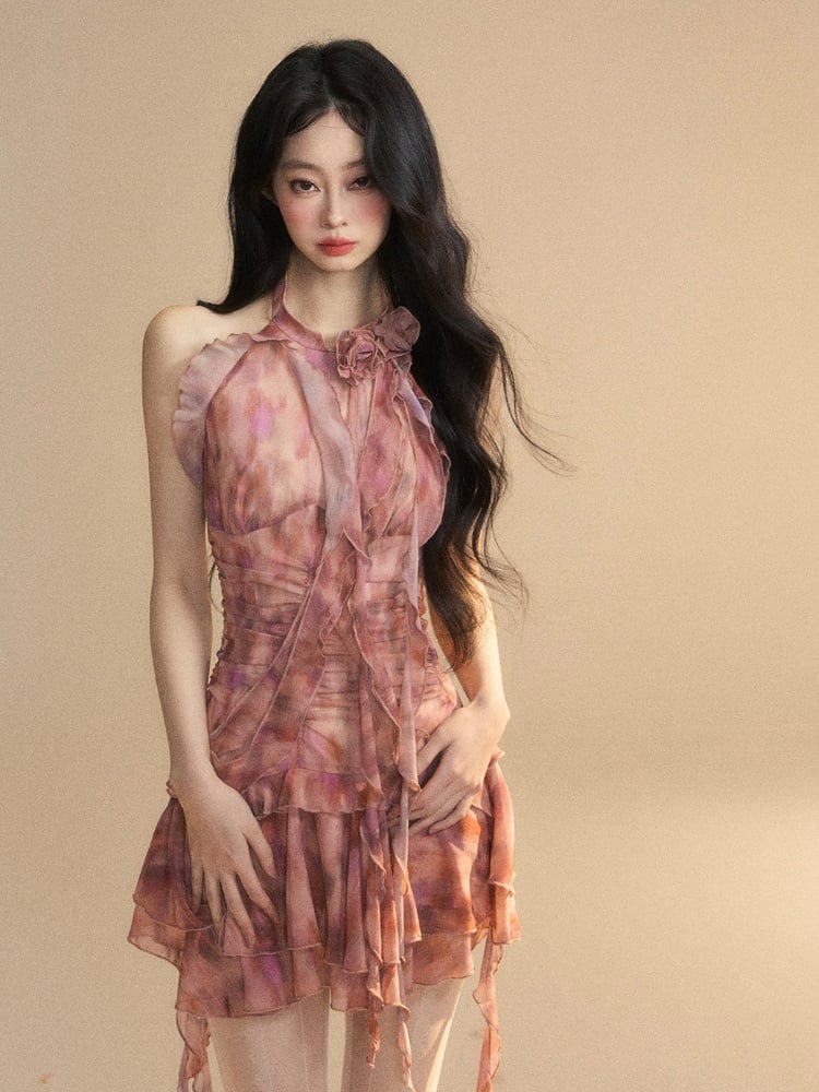 Brick Red Halter Neck Ruffled Hem Tiered Skirt Dress Glamorous