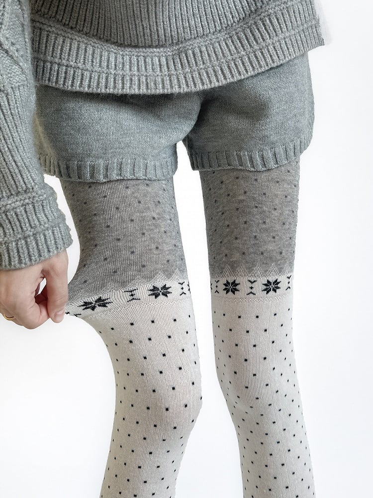 2 Colors Retro Snowflake & Polka Dot Pattern Knitted Tights