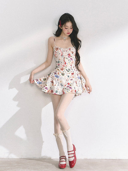 Beiges, floral bedrucktes, weihnachtliches Cami-Kleid, lange/kurze Version