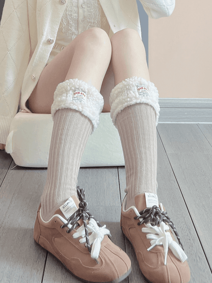 ホワイト/ブラック スイートプラッシュカーフソックス