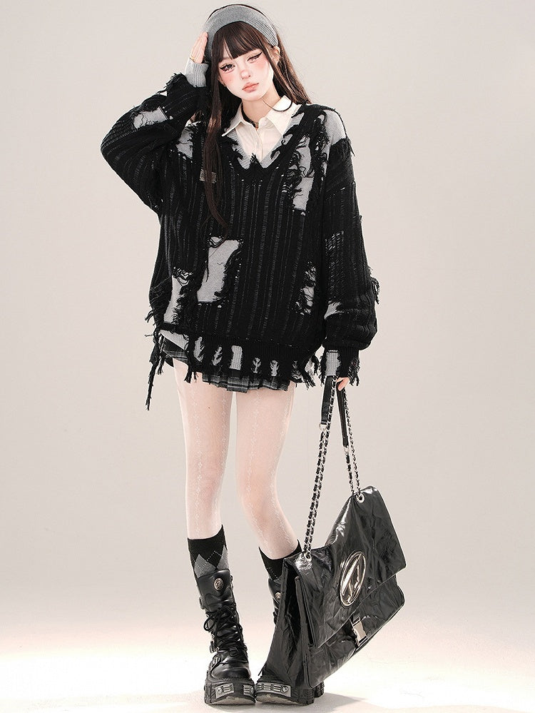 ブラック/グレー ダメージ加工 ホールズ フェイクツーピース Vネック ルーズセーター