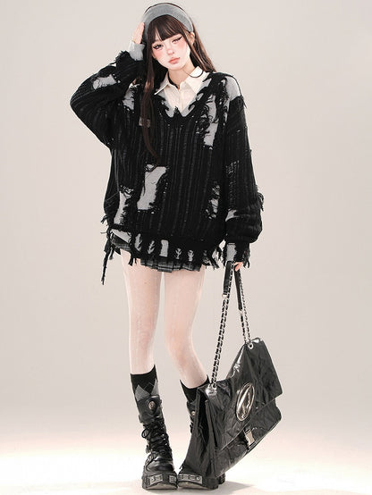 ブラック/グレー ダメージ加工 ホールズ フェイクツーピース Vネック ルーズセーター