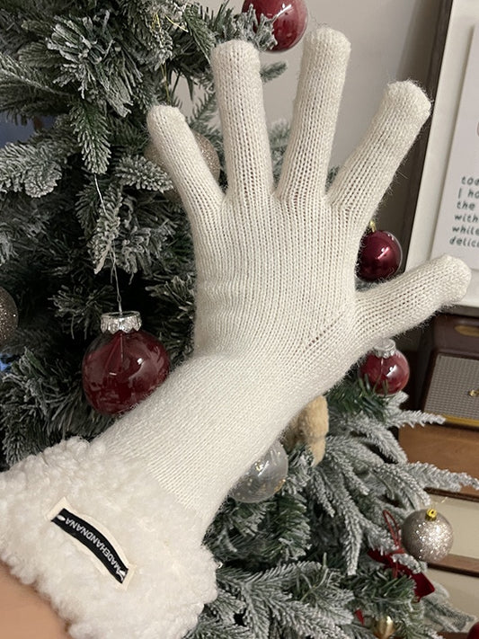 Schwarz/Weiße Plüschhandschuhe