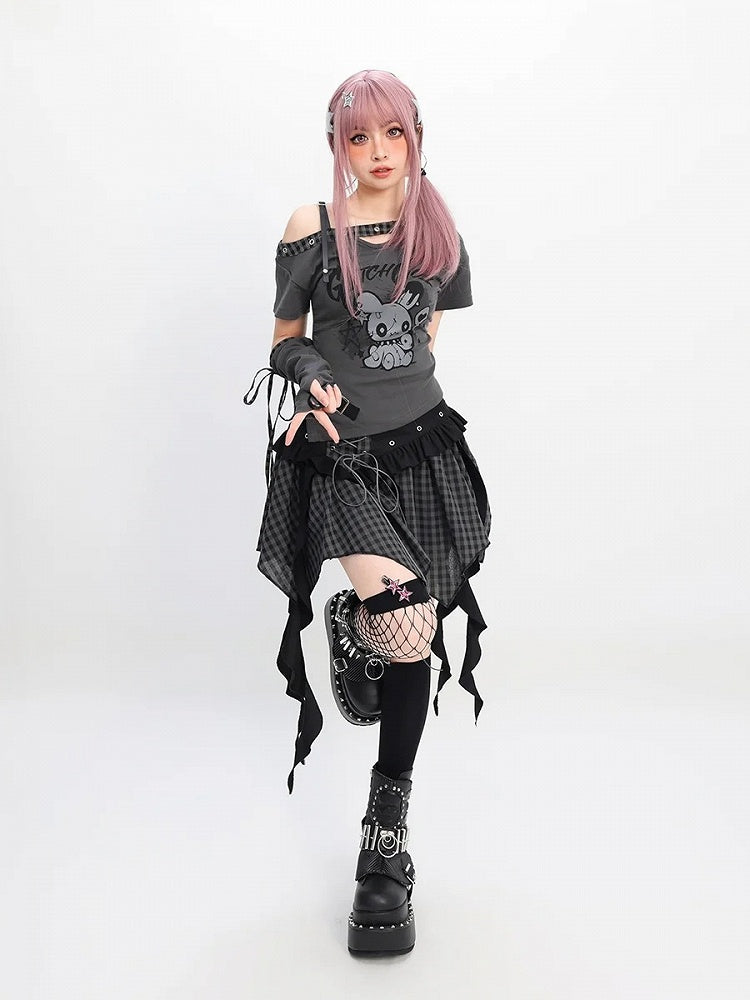 Kostenloses Y2K T-Shirt mit asymmetrischem Ausschnitt Bunny Print Rot/Schwarz Armwear