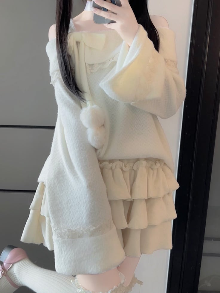 ベージュの蝶結びレースディテールのプラッシュトップ、アプリコットのフリルトリム、膝上丈のティアードスカートセット