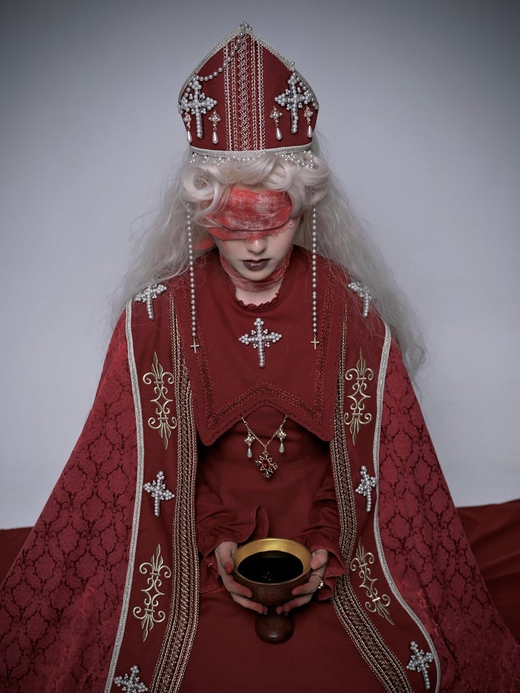 Weinperle mit Perlen rot päpstlichen Kette verziert Kreuz Mitra