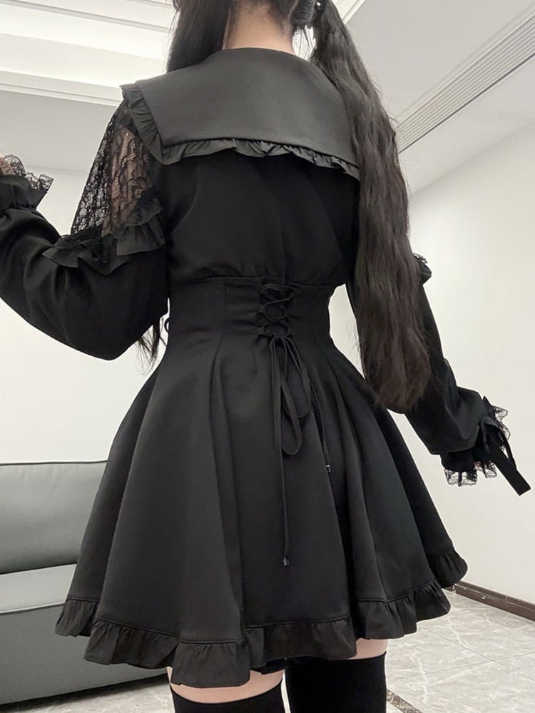 Matrosenkragen, Kleid mit Schnürdetail, Shorts mit Rüschenbesatz, Fliege