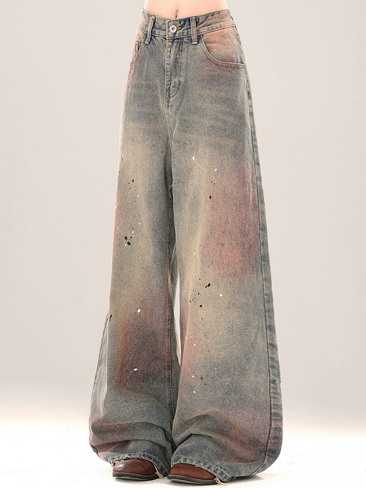 Jeans mit weitem Bein in verblasster Waschung und SplashInk-Details in Blau und Pink