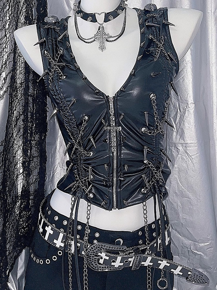 ブラックの留め具とスタッドで飾られたジッパークロスチャームスケルトンY2K