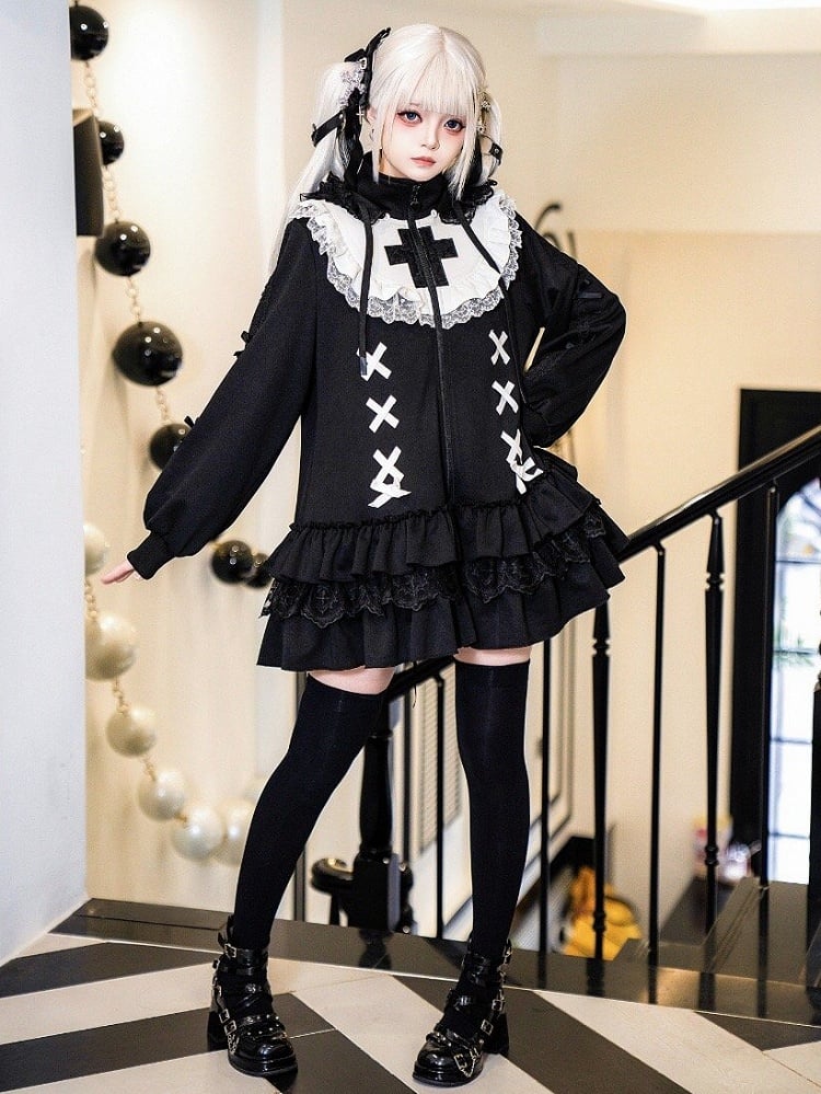 Lagenhals Jirai Cross High Black Jersey Stickerei Saum Kei-inspiriertes Kleid Rüschen