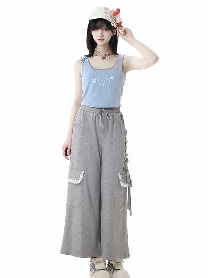 Hellblaues, gepolstertes Tanktop mit süßem Cup und abnehmbarem Mädchen-Print