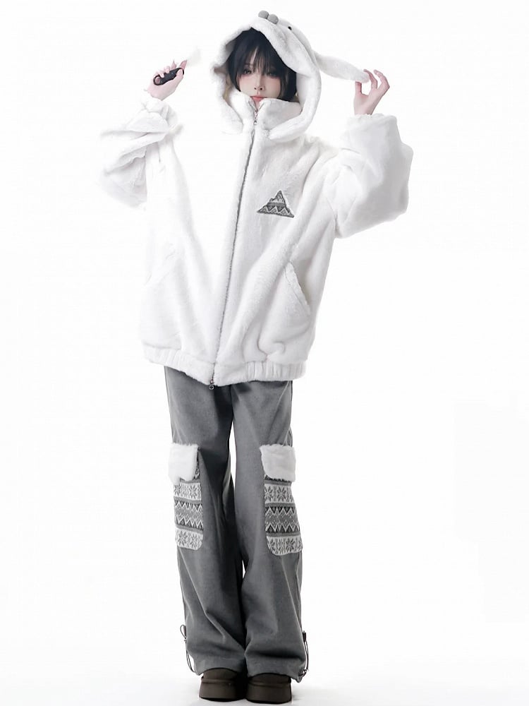 Lining Seal-inspired White Hooded Cozy Jacket with Fleece Plush