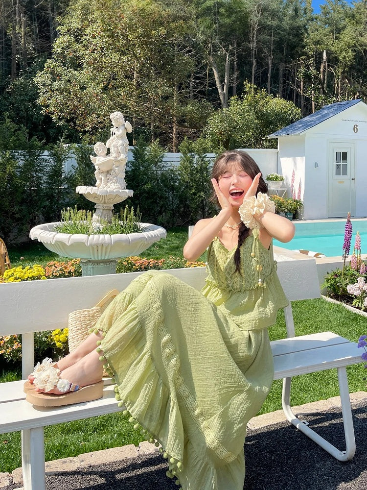 モリケイ グリーン ニット フローラルアクセント キャミソールトップ