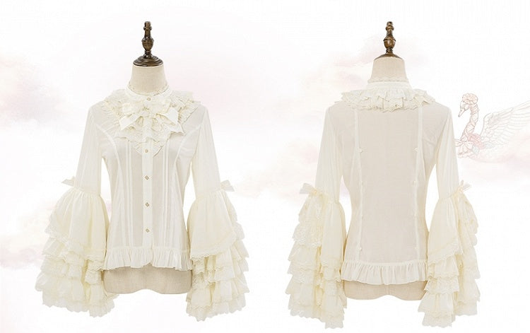 ベージュのロングレイヤードベルスリーブシフォンブラウス