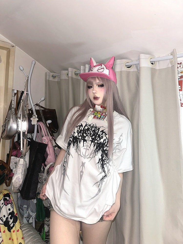Graphic Gothic White/Black Dark T-Shirt Fantasy