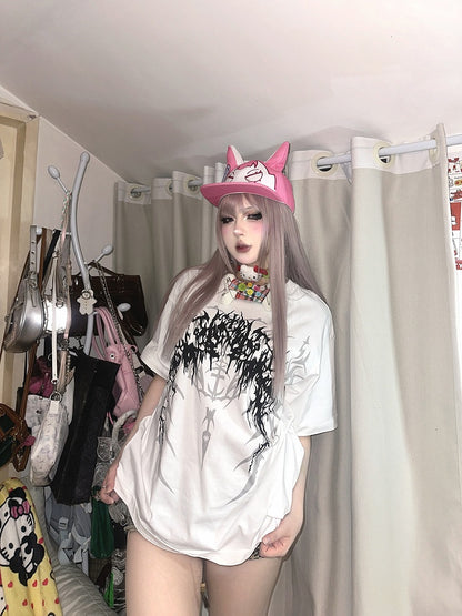 Graphic Gothic White/Black Dark T-Shirt Fantasy