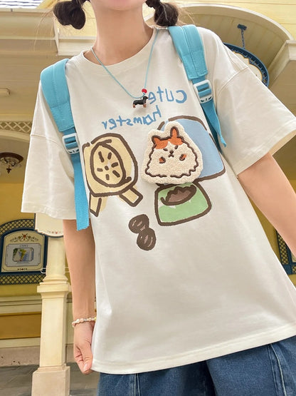 ハムスターのアップリケが可愛いゆったりベージュのラウンドネックTシャツ