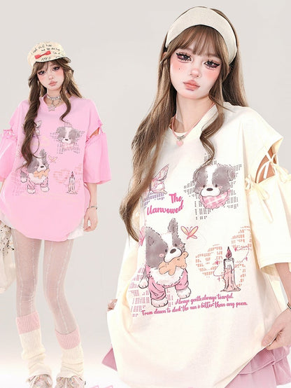 ピンク/アプリコットの漫画の子犬のタイアップカットアウトスリーブTシャツ