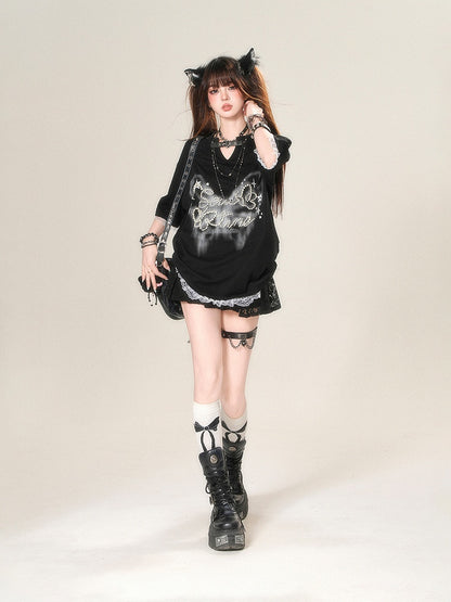 Mintgrünes/schwarzes/weißes T-Shirt mit V-Ausschnitt, Herzschnalle, Perlendetails und Spitzenbesatz