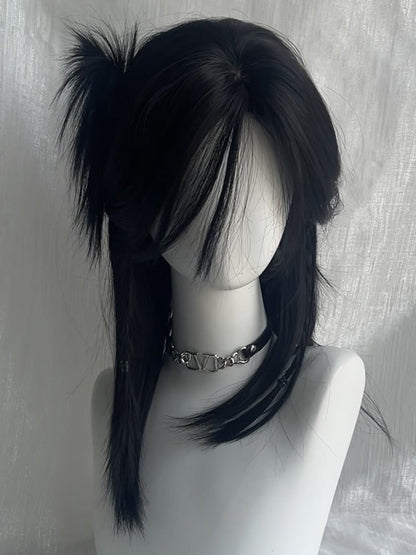 Schwarze, über der Brust lange, glatte Kunsthaarperücke mit Pony