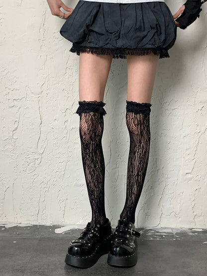 Overknee-Design, schwarze Manschette, gerüschte, ausgehöhlte Mode-Gyaru-Strümpfe