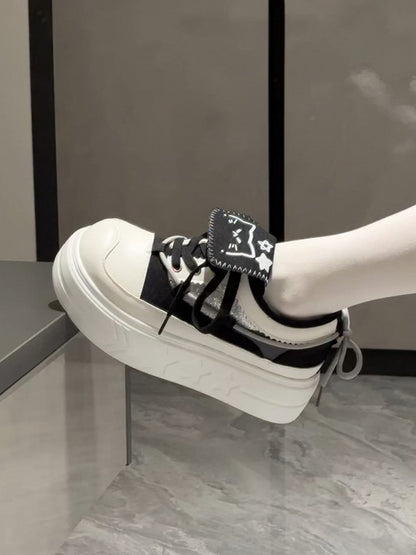 Cat Sole Daily with Lace-up Themed Kawaii Black Closure Sneakers 4.5cm Platform