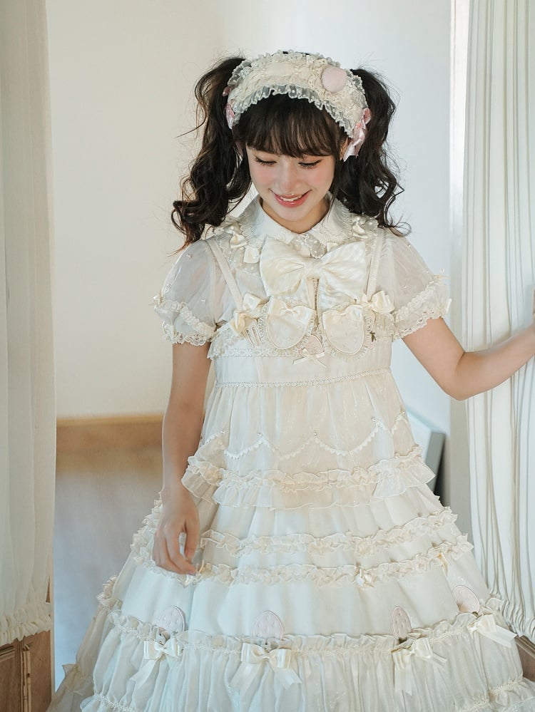 Beiges süßes Lolita-Kleid mit Schleifenakzenten und Rüschenbesatz