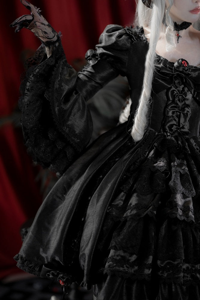 Kuro Kordelzugkleid Glockenärmel Rock Gothic Schwarz Bowknot Lolita Details und Lagen
