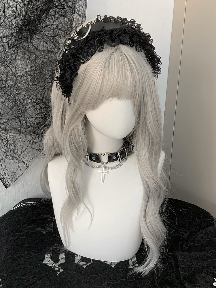 Verziertes Herz Schwarz/Weiß Dornschließe KC Ruffled