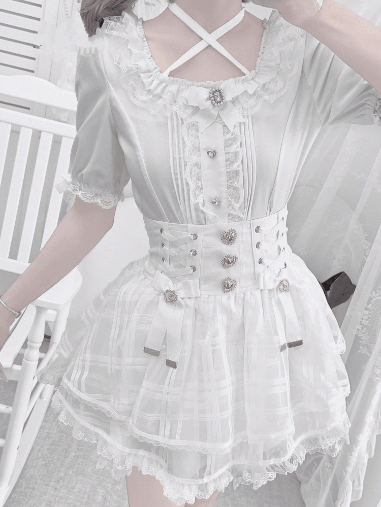 Blouse Halter White Jirai Rhinestones Details Heart-Shaped and Pleating Kei with Criss-cross