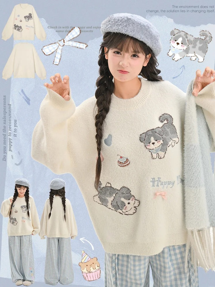 白いかわいい子犬柄のラウンドネックルーズセーター