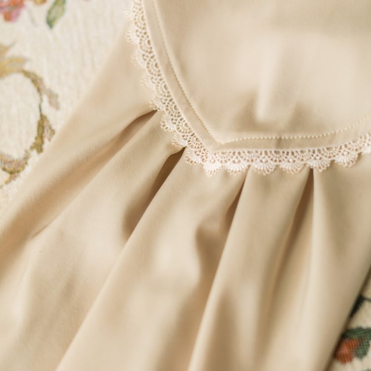 アプリコットスタンドカラー長袖クラシックロリータシャツ