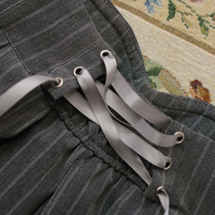 Vintage High-Waisted Striped Skirt in Gray