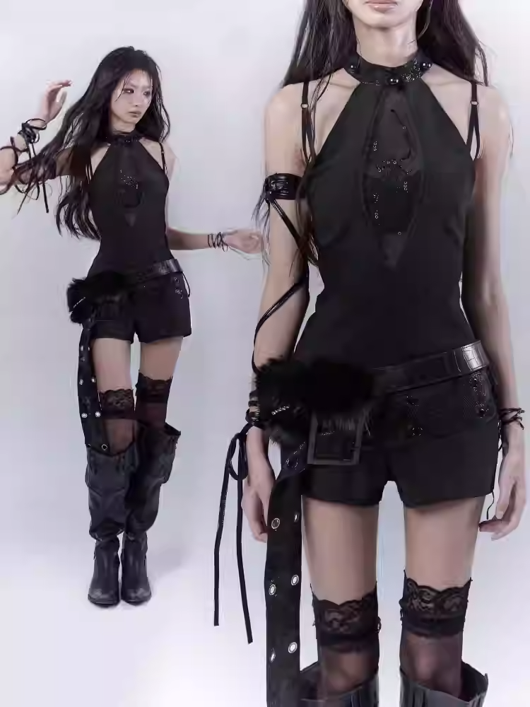 ベルト付きグラマラスブラックホルターネックスパイダーラインストーンジャンプスーツ（バックル付き）