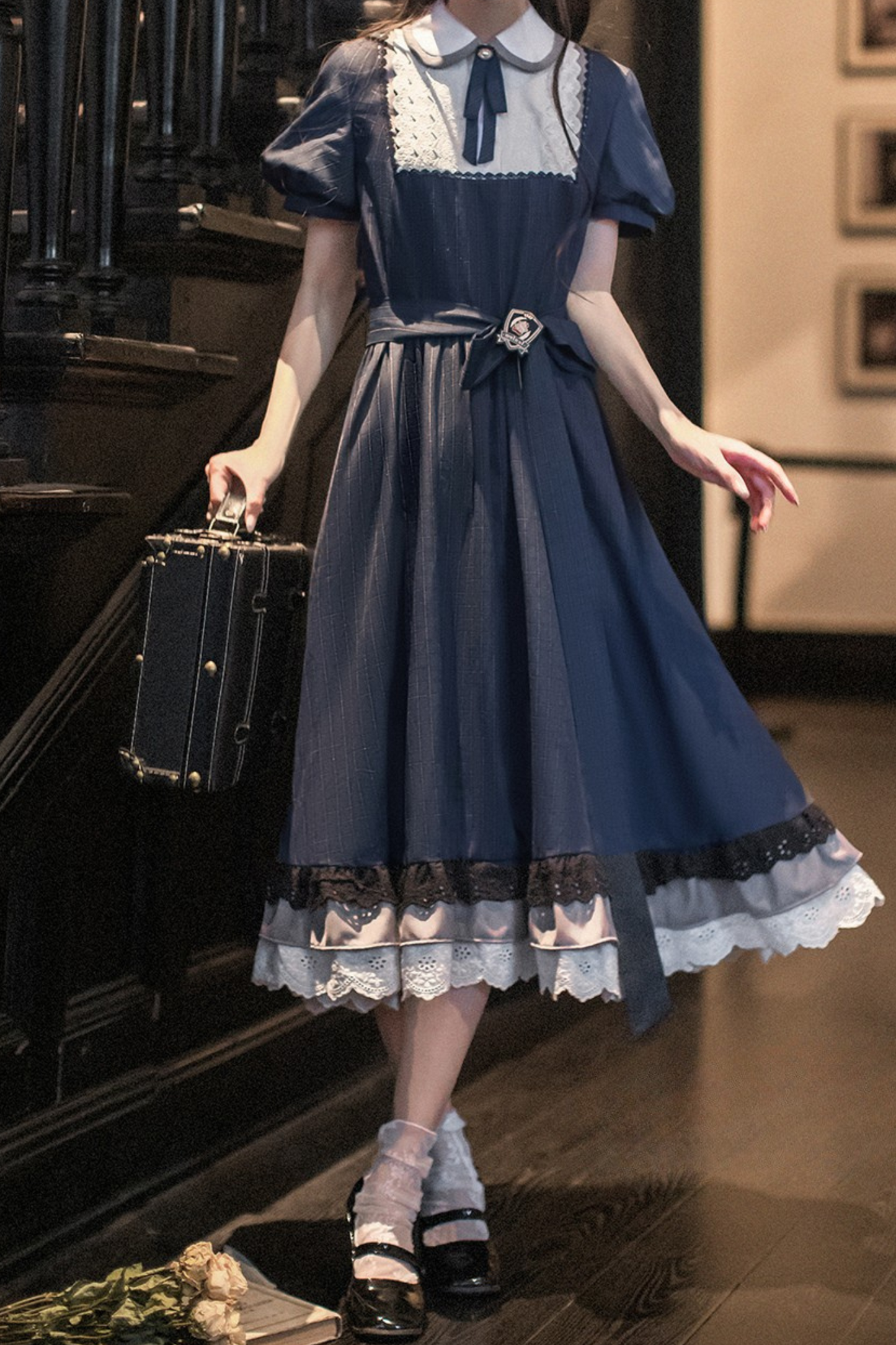 Kleid Marineblau Brosche Elegant Retro Blau + Band Schlank