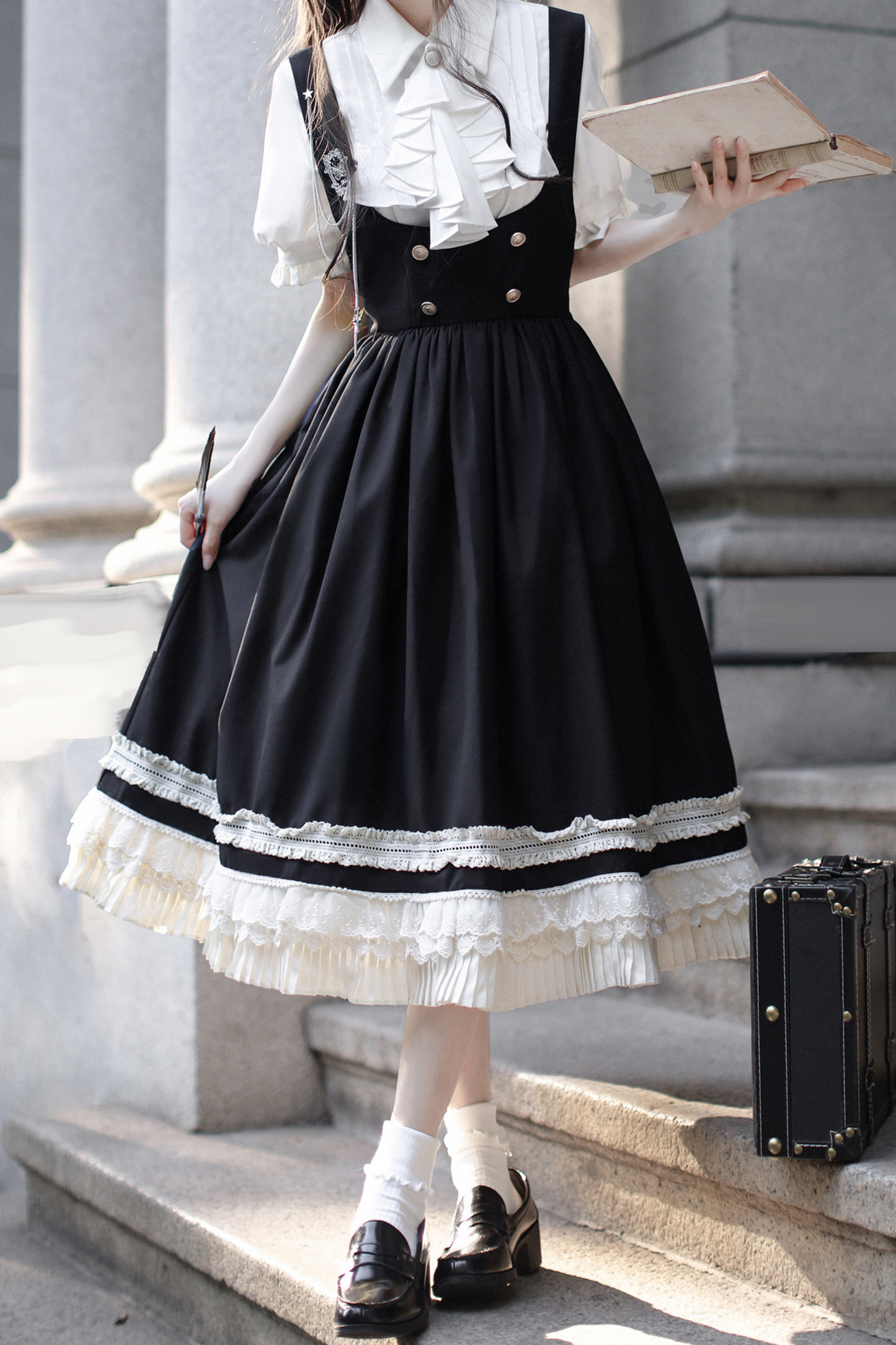 ベスト 英国アイテム ライトリザーブ レトロ カレッジスカート シャツ リボン + ロースタイル ブローチ ネクタイ