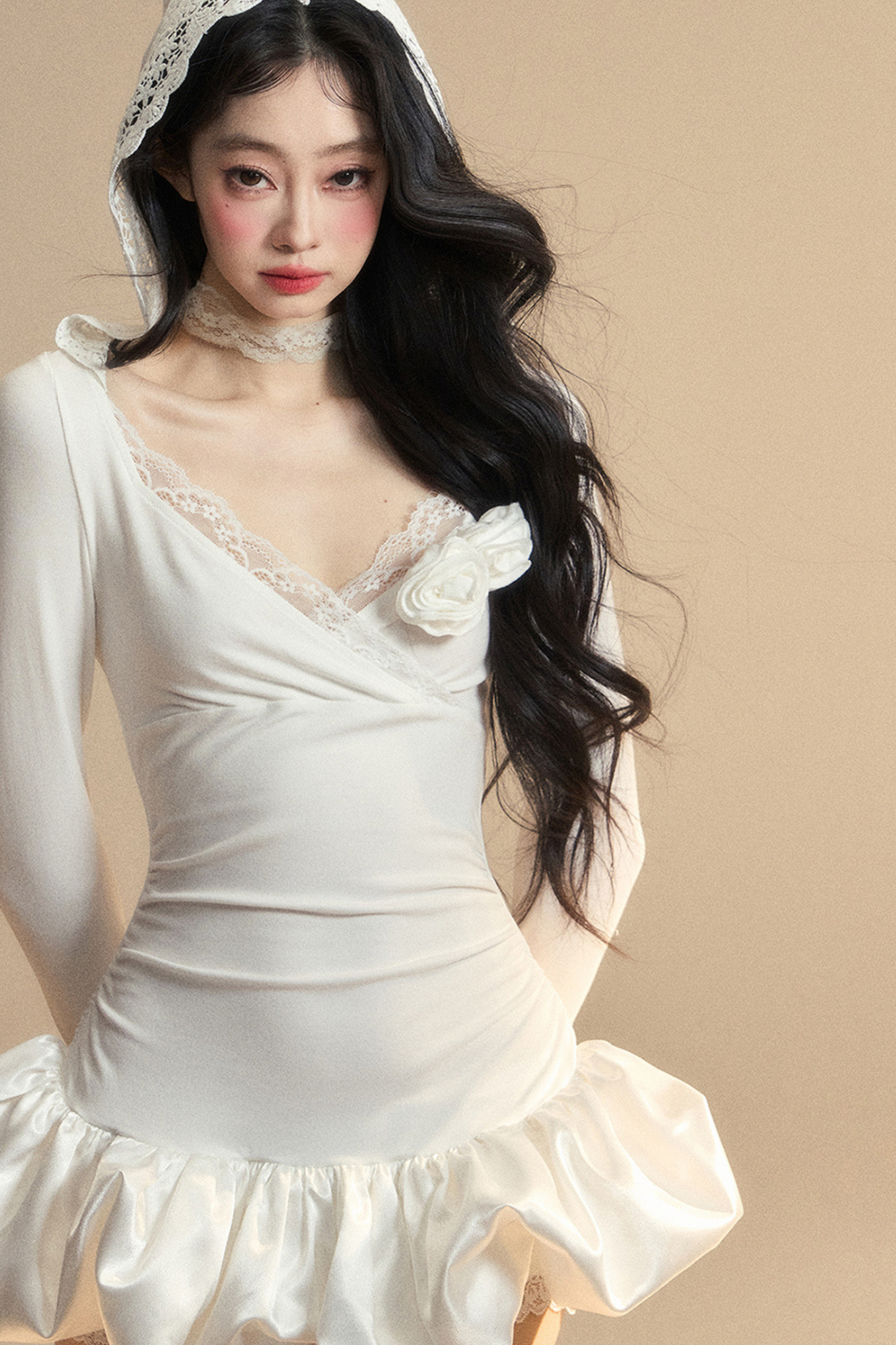 Ballon-Kurzes Spitzenkleid mit Kapuze und Ballettkern