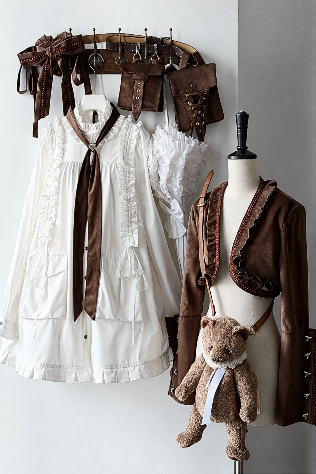 Steampunk Brown x Gothic Black Velvet Ruffle Heart Motif Cuff Cropped Jacket