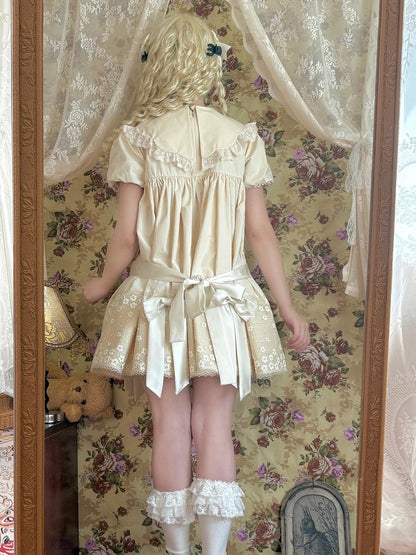 Sweet Beige Crew Neck Short Sleeve Lolita Dress Bow Accents - New Tea