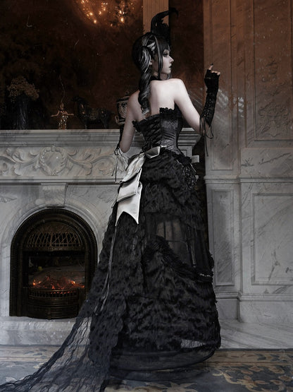 – Victorian-Inspired Corset Heart Silhouette Black 16-Bone Shaper