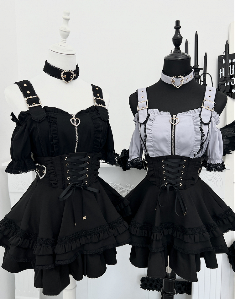 Tiered Skirt Black and Jirai Kei Heart Buckles Lace-up Front Back