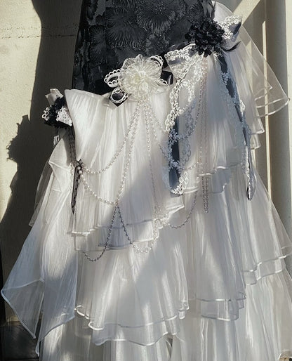 クラシックなJSK、エレガントなレイヤードフルチュール、スリムボディス、ジャカードヘム、ホワイトロリータ、ブラックフィット、フローラルセット